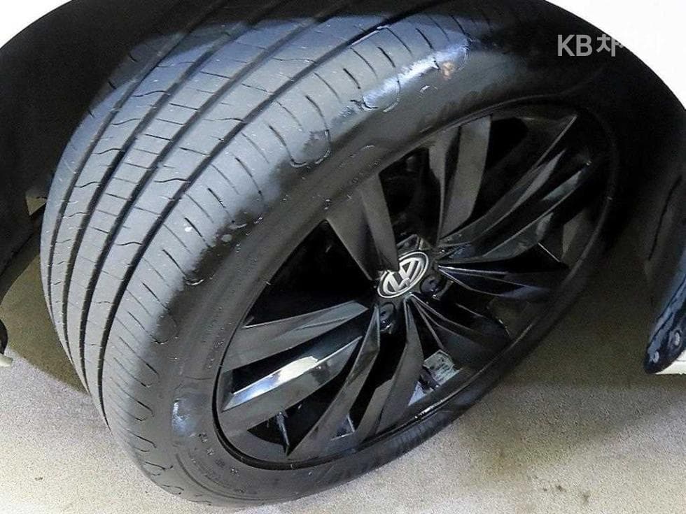 Volkswagen Arteon2.0 Турбо Дизел Инжекция Elegance Prestige - 20