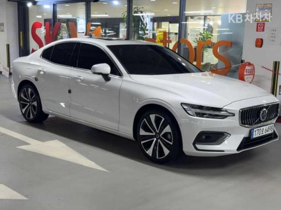 Volvo S60 3-토 поколение 2.0 B5 Ultra Bright - Image 1