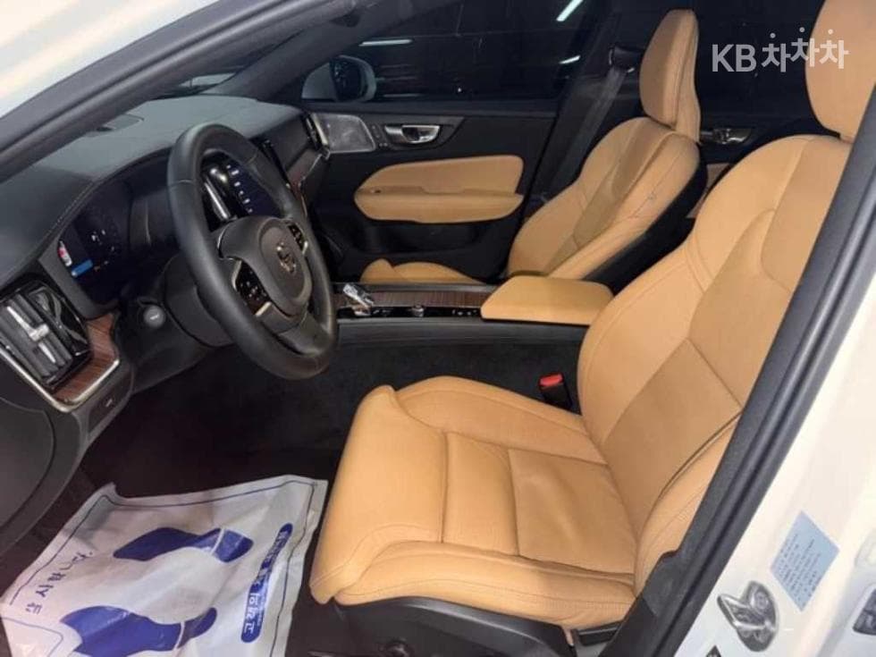 Volvo S60 3-토 поколение2.0 B5 Ultra Bright - 6