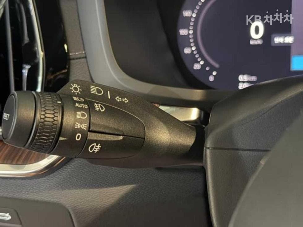 Volvo S60 3-토 поколение2.0 B5 Ultra Bright - 16