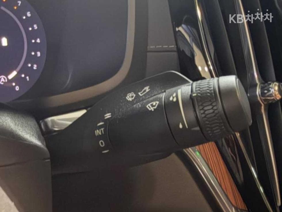 Volvo S60 3-토 поколение2.0 B5 Ultra Bright - 17