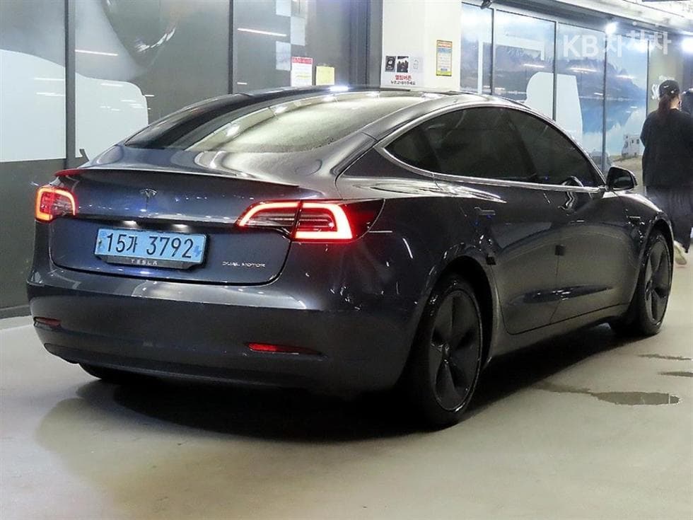 테슬라 Model 3Long Range - 4