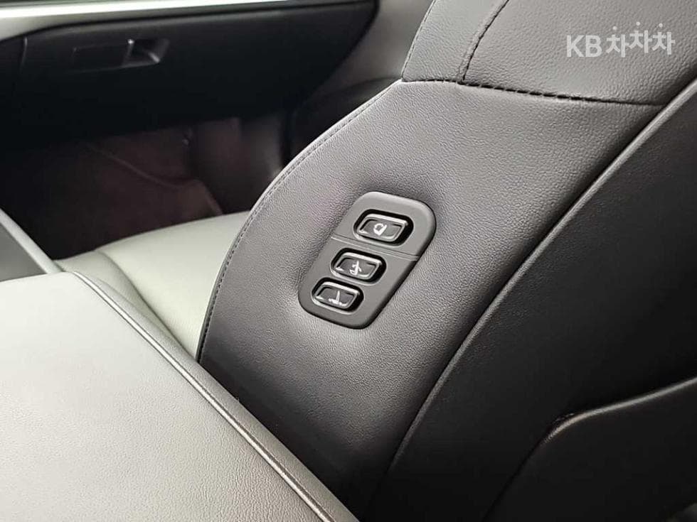 Hyundai The All New Grandeur (Azera) Hybrid1.6 Turbo Gasoline Exclusive - 13