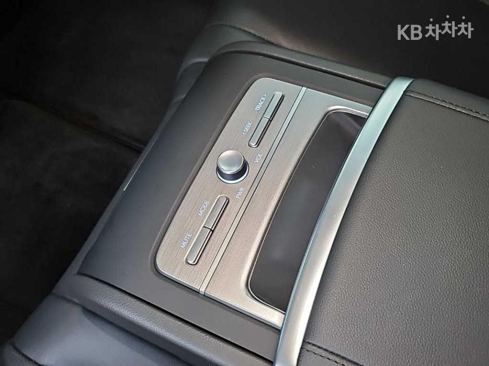 Hyundai The All New Grandeur (Azera) Hybrid1.6 Turbo Gasoline Exclusive - 14