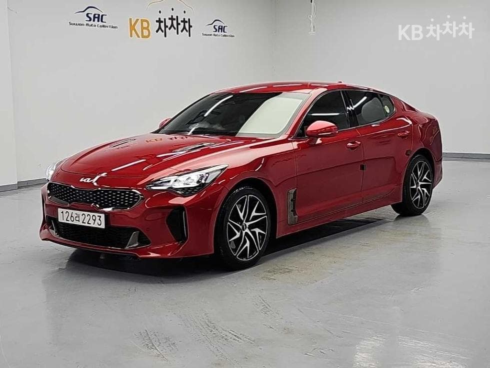 Киа Stinger Майстор 2.5L бензин Турбо 2WD 플래티넘 - Image 1
