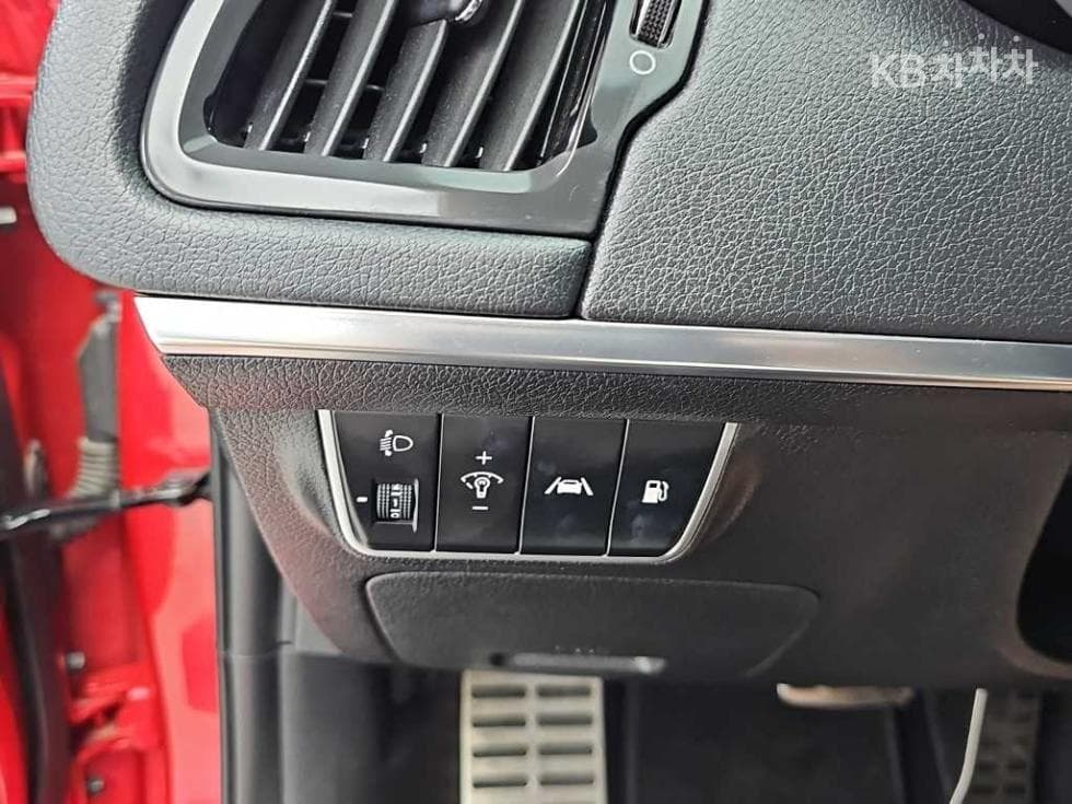 Киа Stinger Майстор2.5L бензин Турбо 2WD 플래티넘 - 16