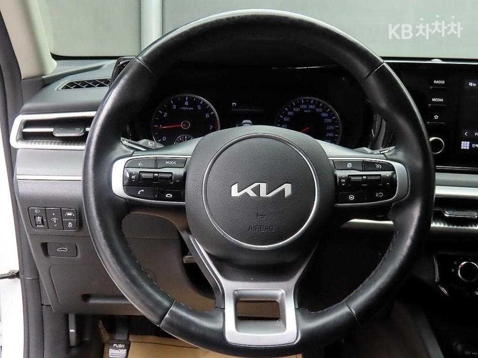 Kia K5 3rd Gen2.0 LPI Rent-car Standard - 9
