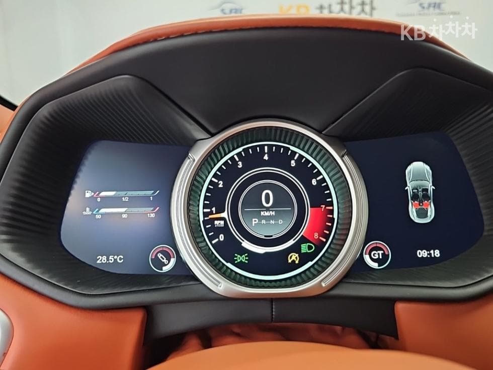 애스턴마틴 DB114.0 V8 Купе - 6