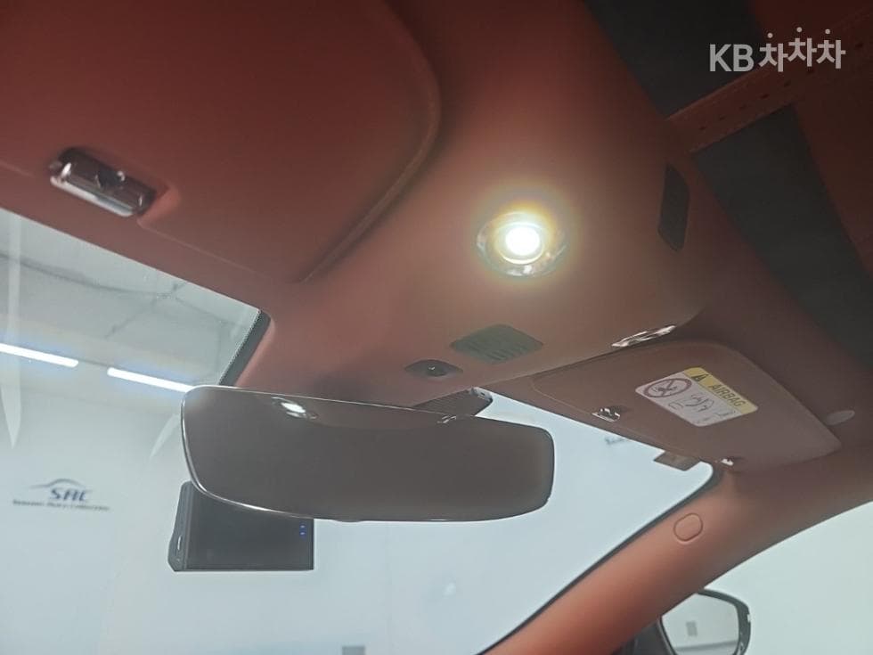 애스턴마틴 DB114.0 V8 Купе - 15