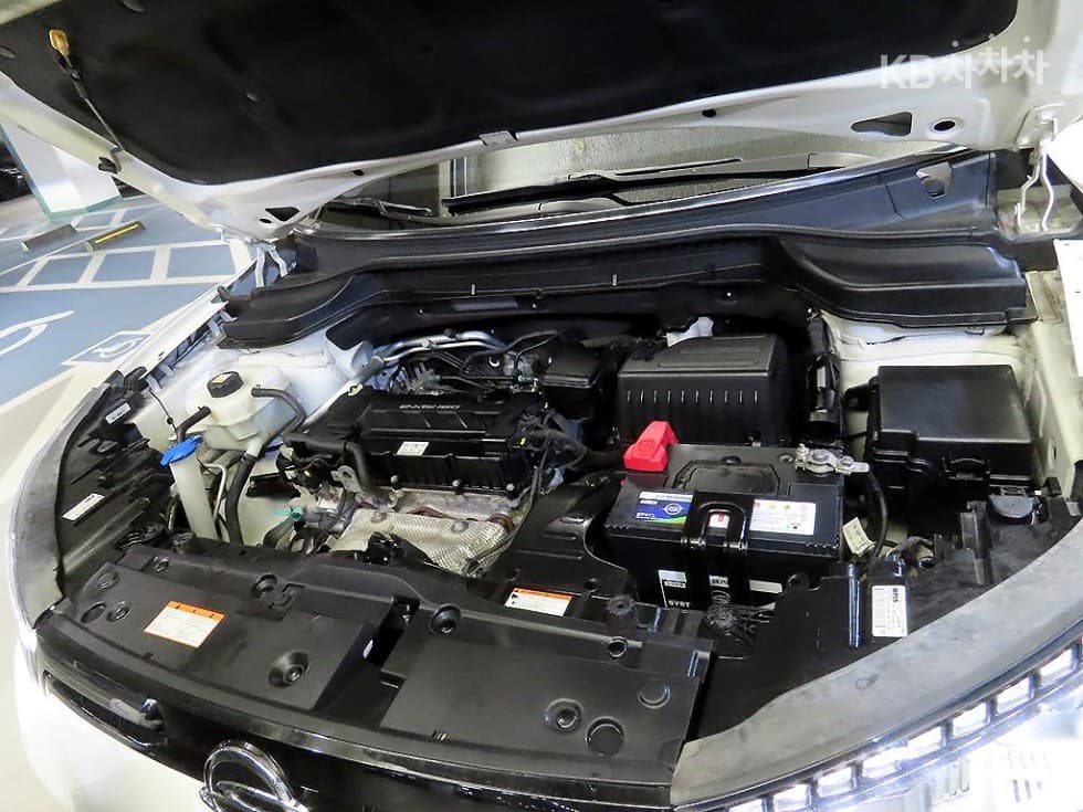 КейДжи Мобилити Тиволи 아머1.6 Бензин VX 2WD - 19