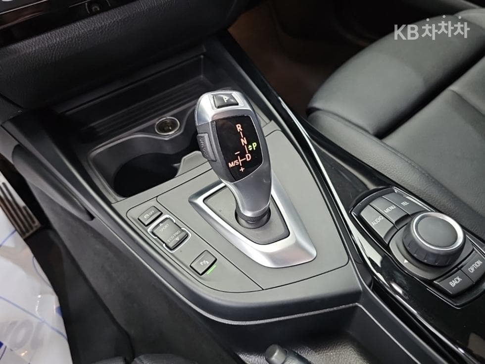 BMW New1시리즈118d 스포츠 라Seater F20 - 8