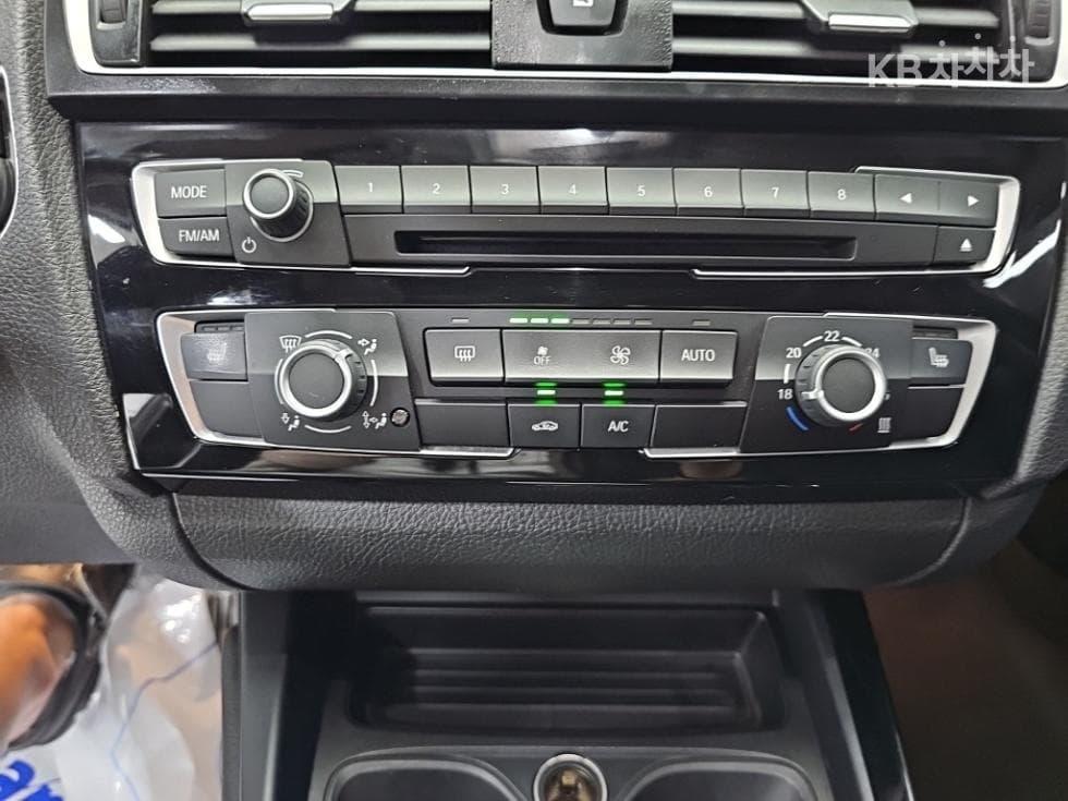 BMW New1시리즈118d 스포츠 라Seater F20 - 10