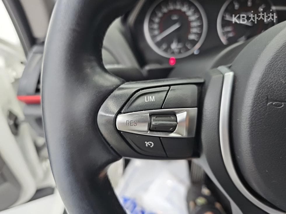 BMW New1시리즈118d 스포츠 라Seater F20 - 17