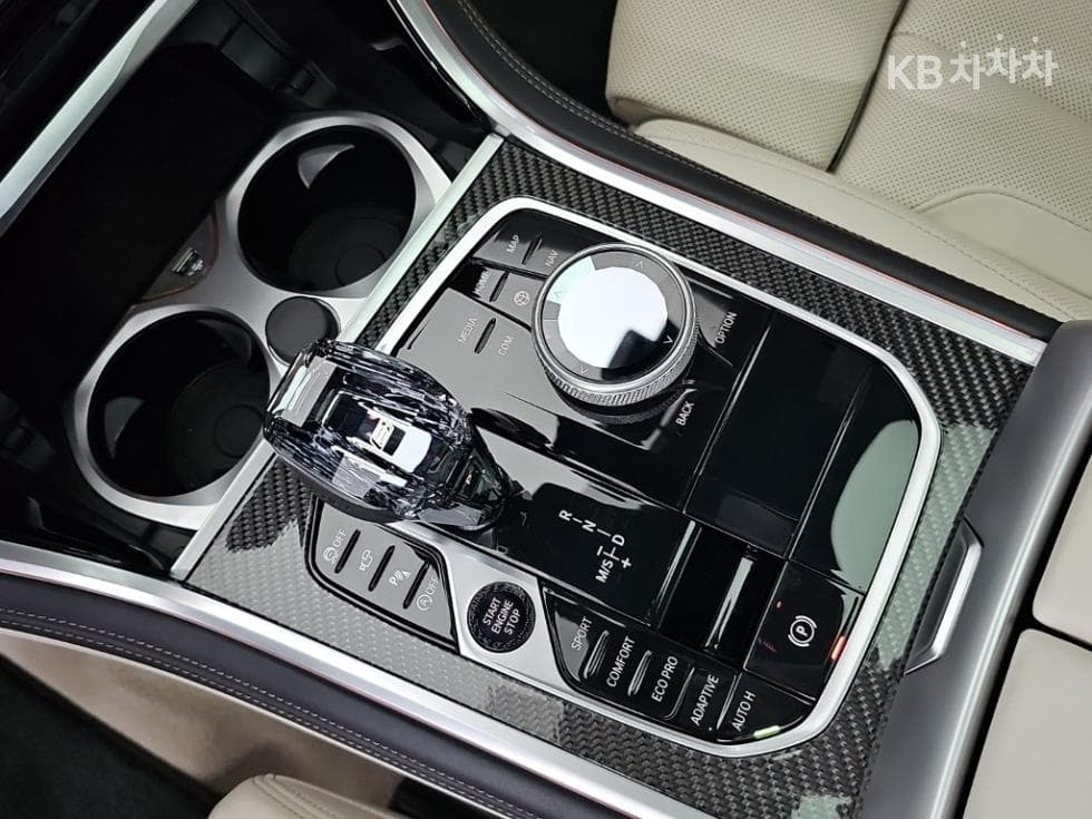 BMW 8시리즈 (G15)M850i xDrive Gran Coupe Standard - 8