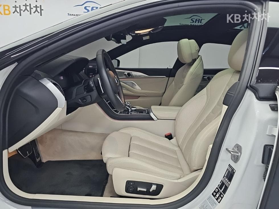 BMW 8시리즈 (G15)M850i xDrive Gran Coupe Standard - 11