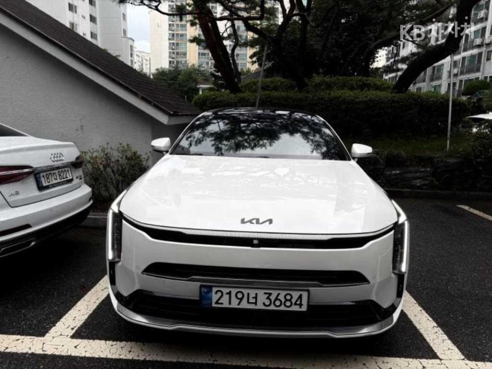 Kia The New (facelift) K8 Hybrid 1.6 Turbo HEV Noblesse - Image 1