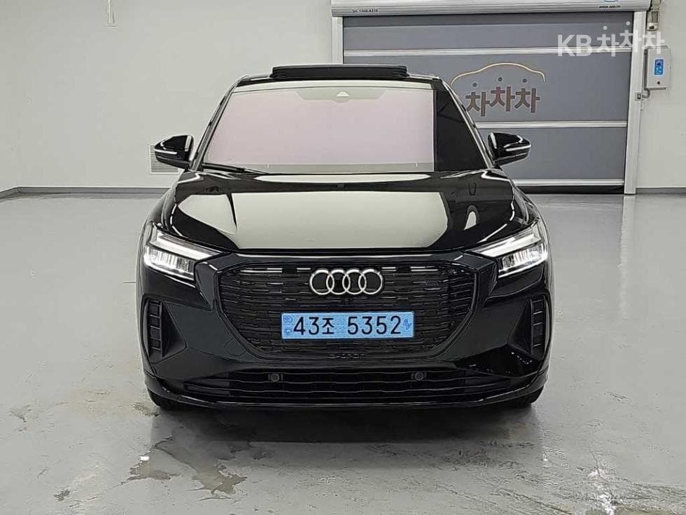Ауди Q4 e-tron40 Sportback Premium - 2