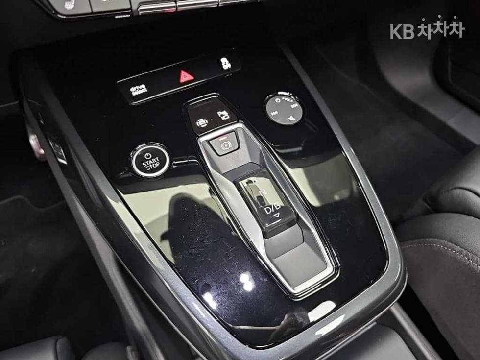 Ауди Q4 e-tron40 Sportback Premium - 8