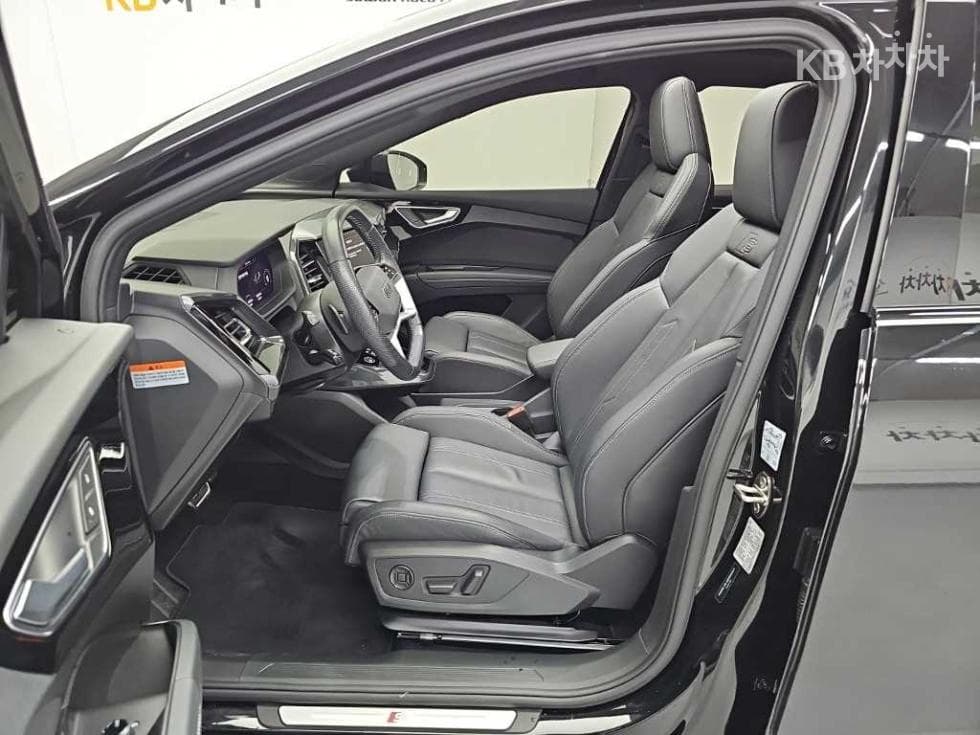 Ауди Q4 e-tron40 Sportback Premium - 11