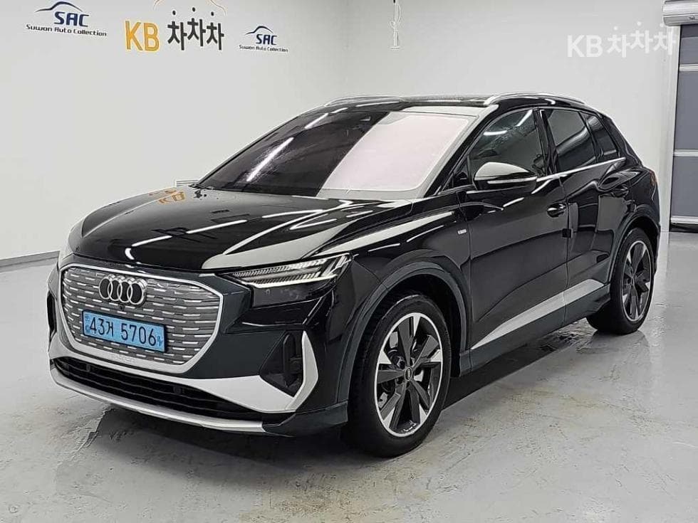 Ауди Q4 e-tron 40 Premium - Image 1