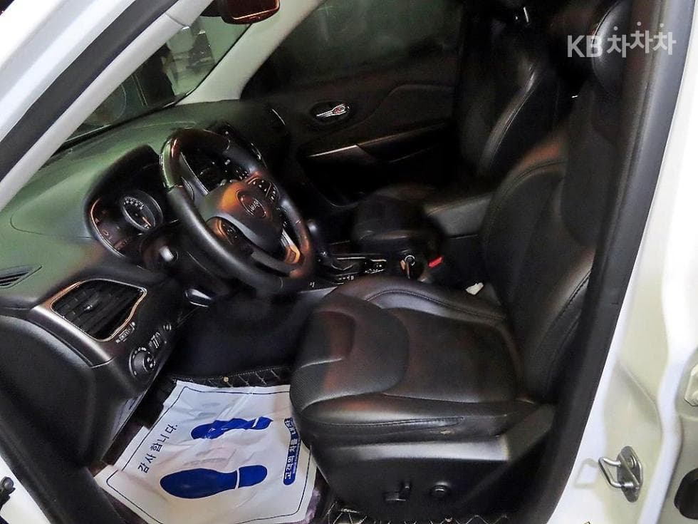 지프 체로키(KL)2.2 Дизел AWD Overland - 6