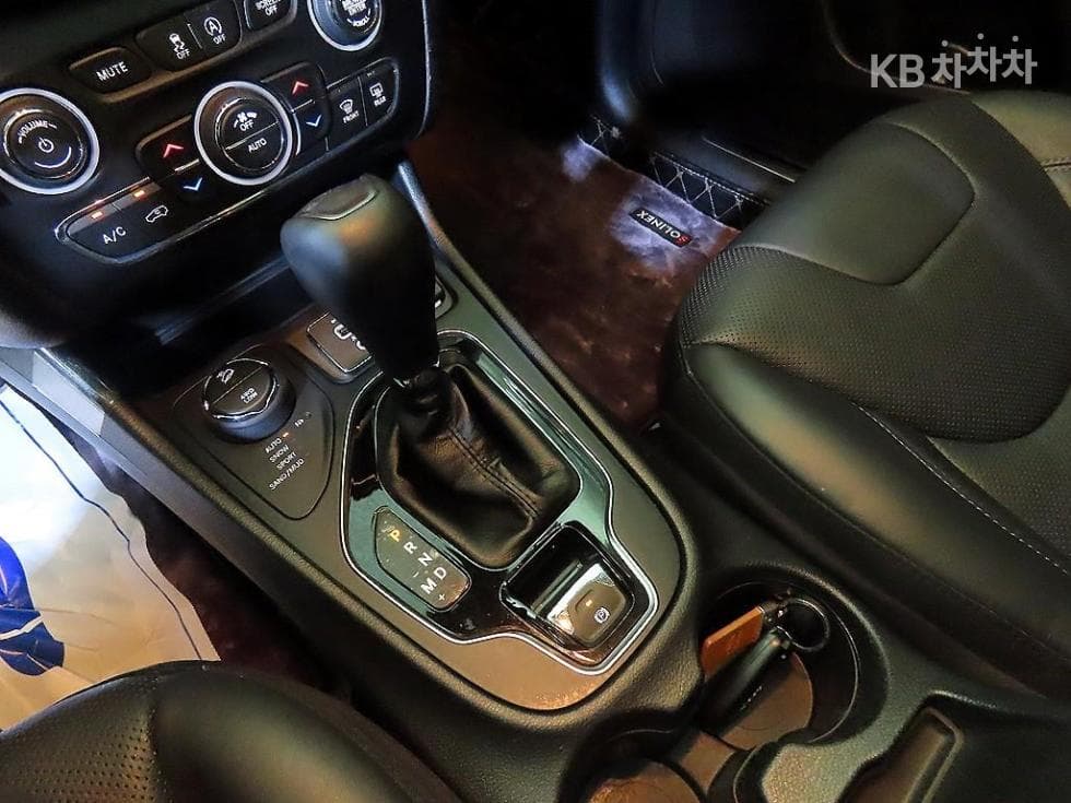 지프 체로키(KL)2.2 Дизел AWD Overland - 12