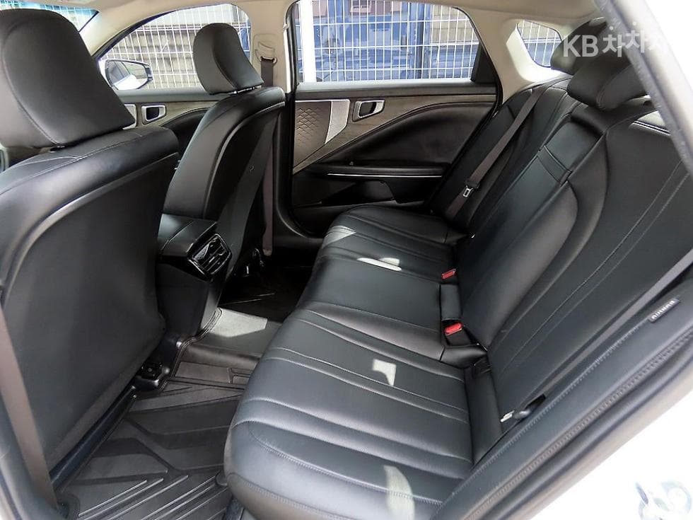 Kia K83.5 LPG Rental car Trendy - 6