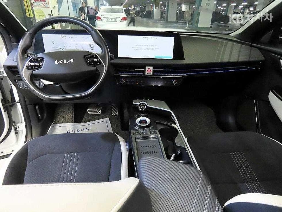 Киа EV6롱 레Местен지 4x4 GT-Line - 10