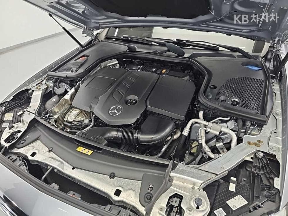Mercedes-Benz E-Клас (W213)E220d 4MATIC Exclusive - 5