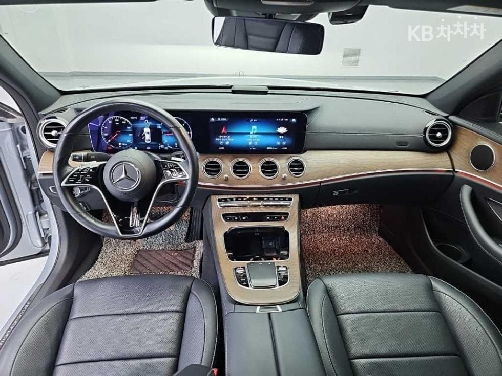 Mercedes-Benz E-Клас (W213)E220d 4MATIC Exclusive - 7