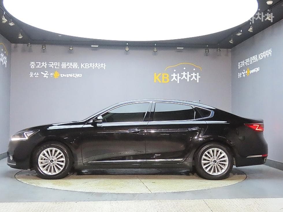 Kia All New K72.4 GDI Prestige - 5