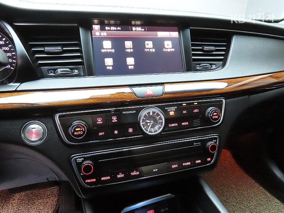 Kia All New K72.4 GDI Prestige - 16