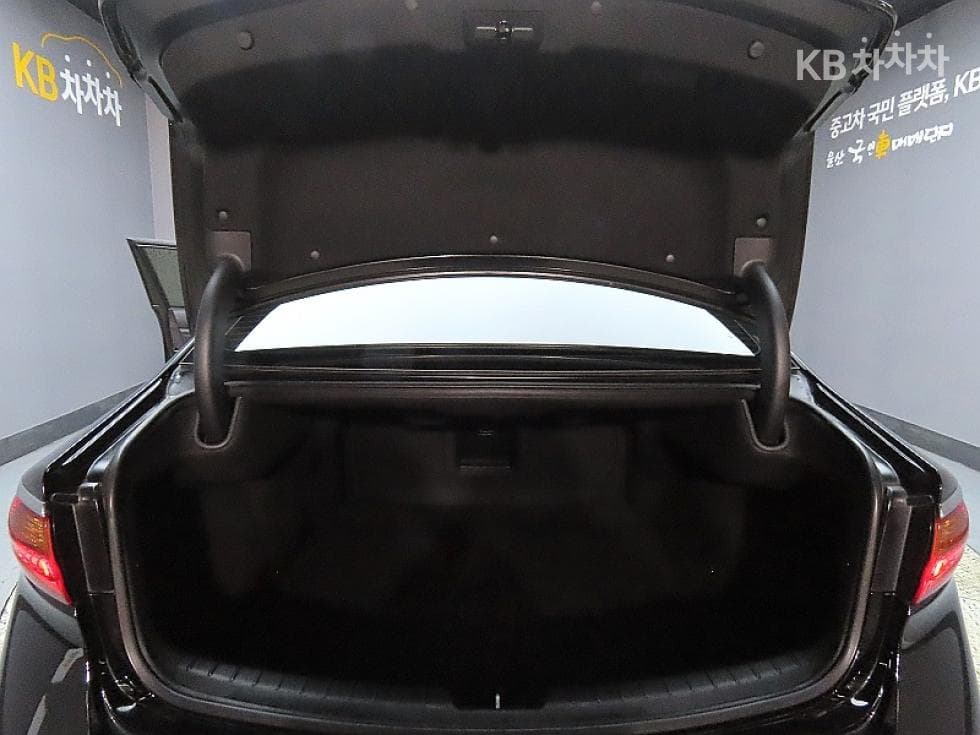 Kia All New K72.4 GDI Prestige - 19