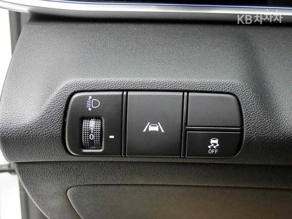 Hyundai All New Avante (Elantra)(CN7)1.6 Gasoline Modern - 12