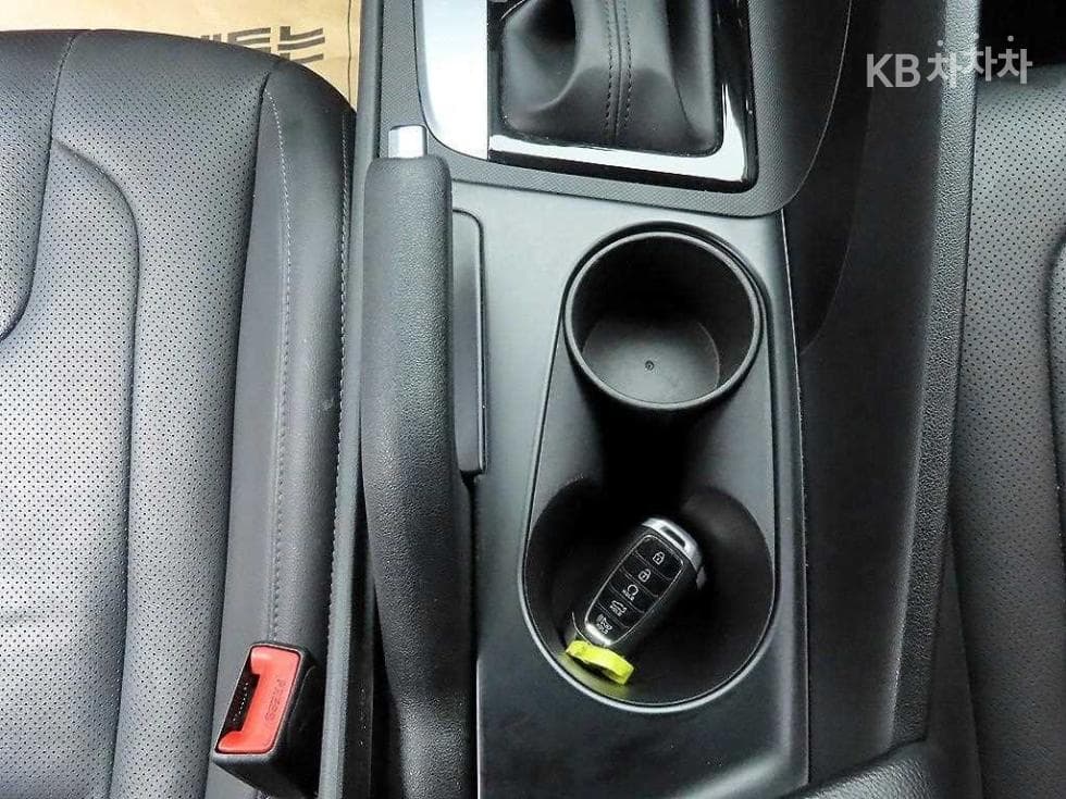 Hyundai All New Avante (Elantra)(CN7)1.6 Gasoline Modern - 14