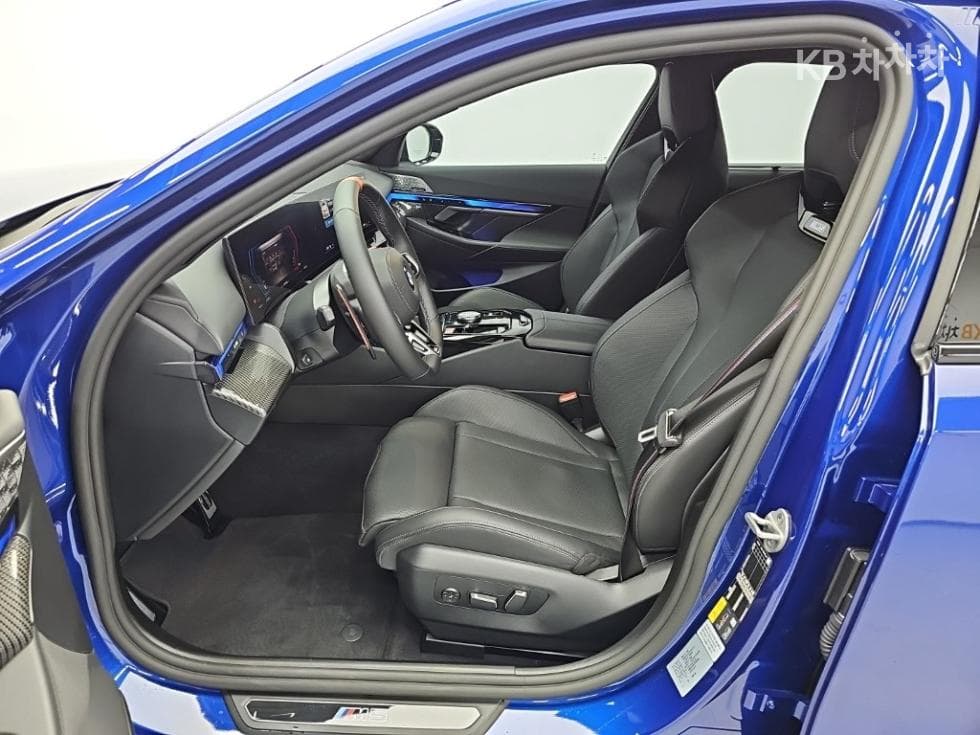 BMW M시리즈M5 Седан G90 - 11