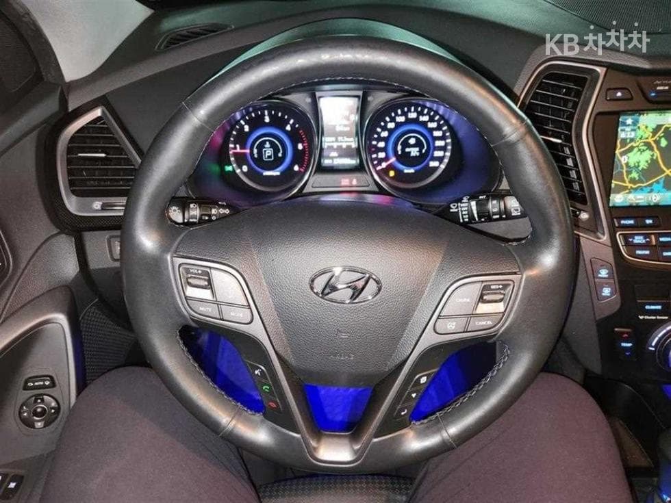 Hyundai Santa Fe DMHyundai R-engine 2.0 diesel 2WD EXCLUSIVE Special (special feature/edition) - 5