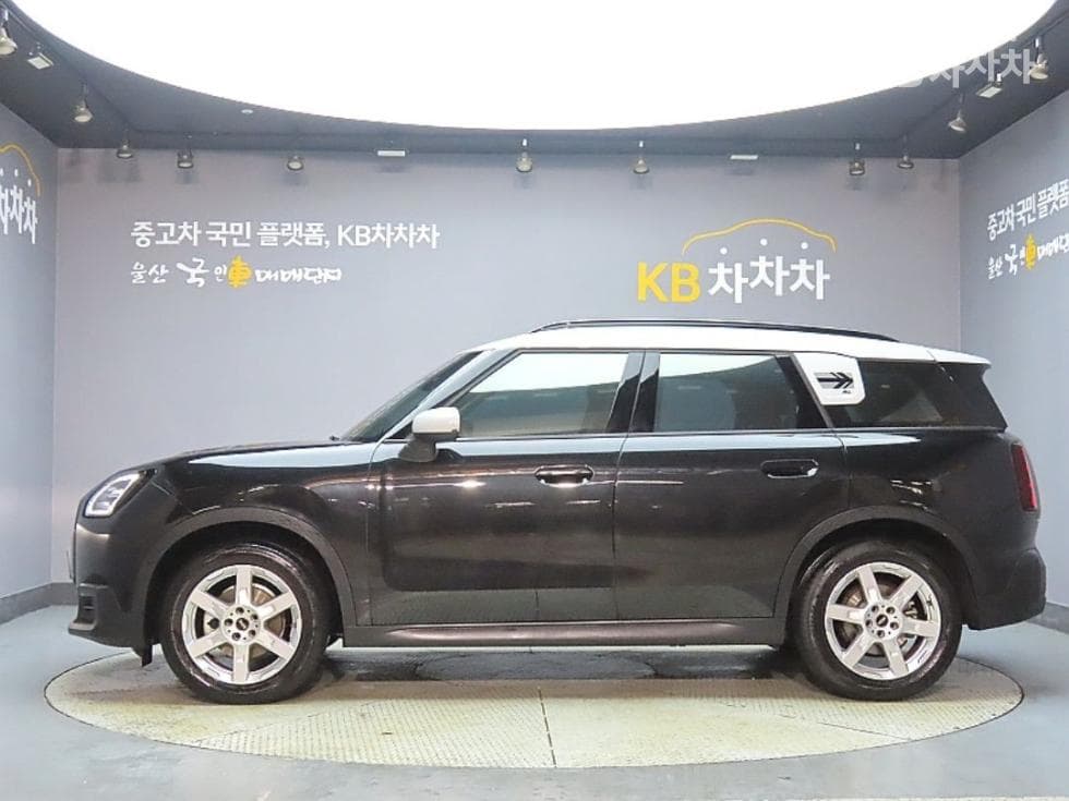 Мини Countryman(U25]2.0 Cooper S All4 Favoured Стандартен - 2