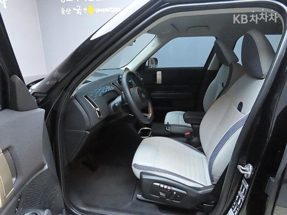 Мини Countryman(U25]2.0 Cooper S All4 Favoured Стандартен - 17
