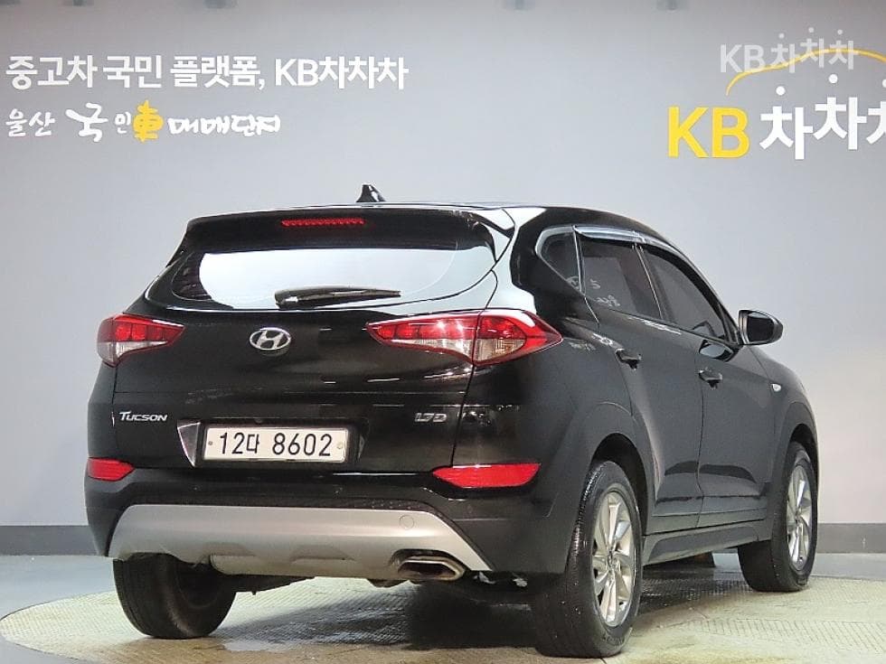Hyundai All New TucsonDiesel(e-VGT UⅡ)1.7 2WD Smart - 2