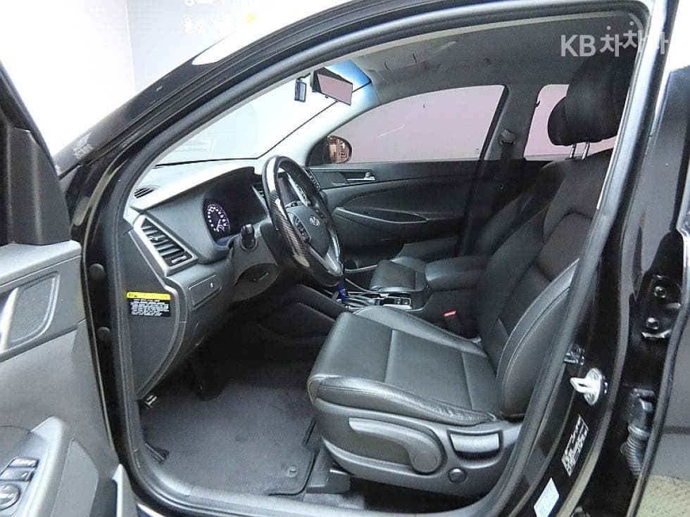 Hyundai All New TucsonDiesel(e-VGT UⅡ)1.7 2WD Smart - 10