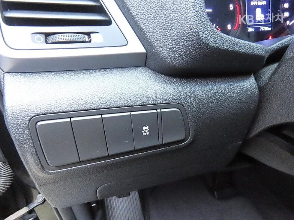 Hyundai All New TucsonDiesel(e-VGT UⅡ)1.7 2WD Smart - 12