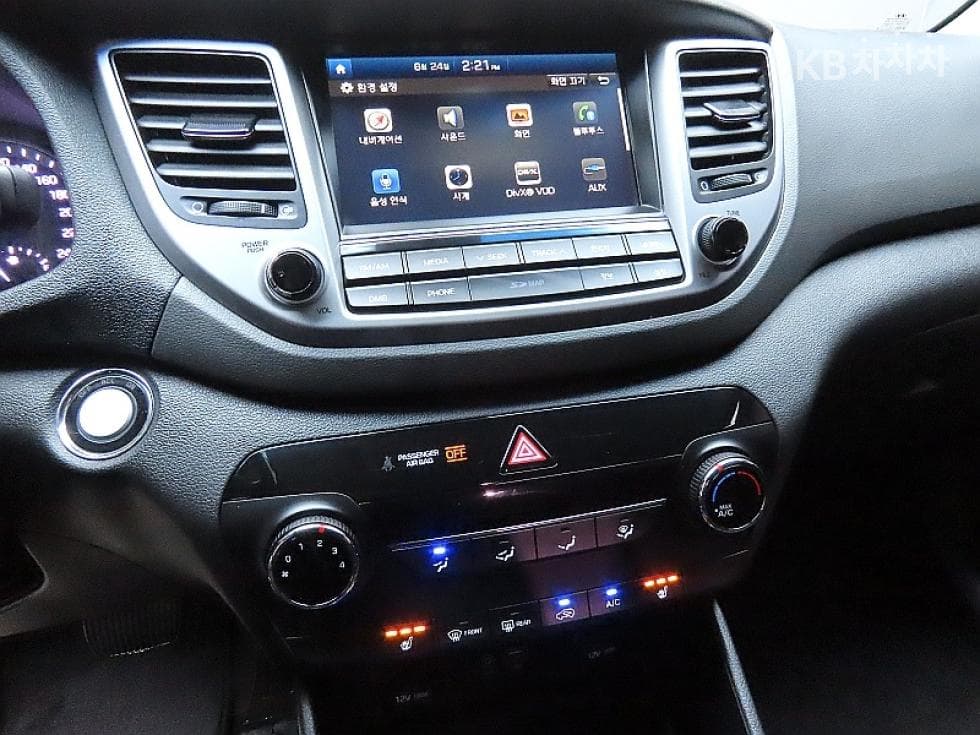 Hyundai All New TucsonDiesel(e-VGT UⅡ)1.7 2WD Smart - 17