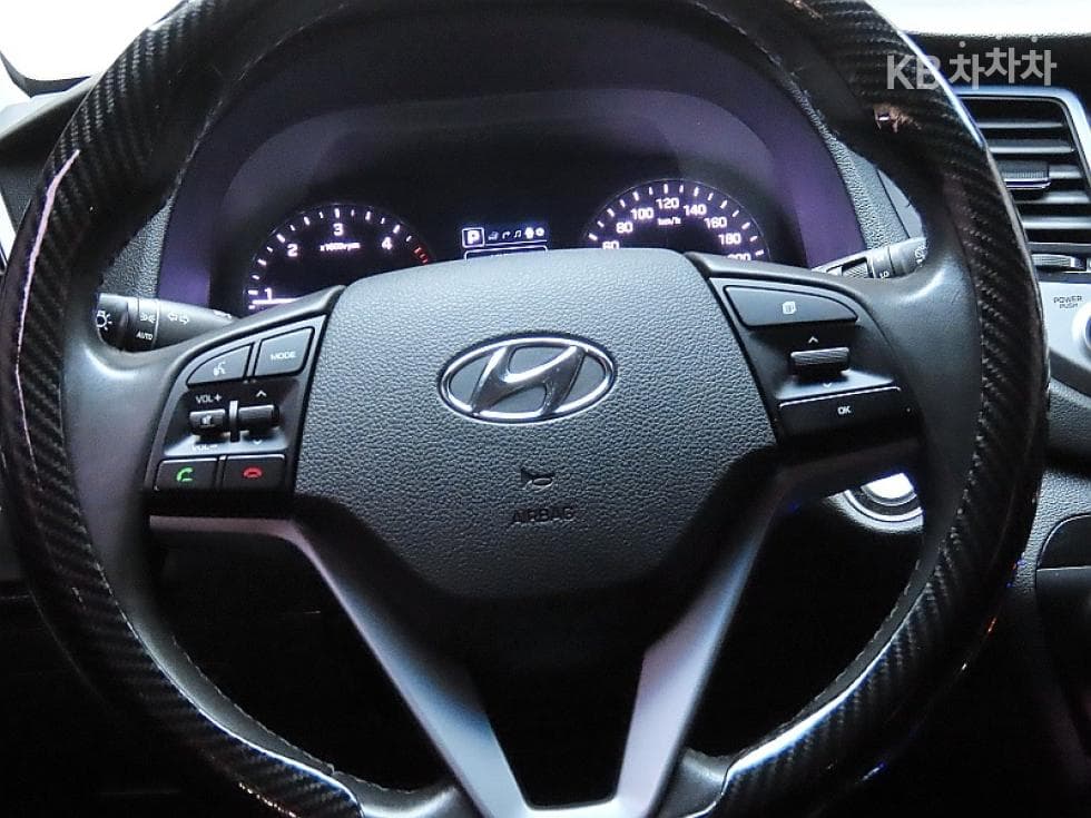 Hyundai All New TucsonDiesel(e-VGT UⅡ)1.7 2WD Smart - 18