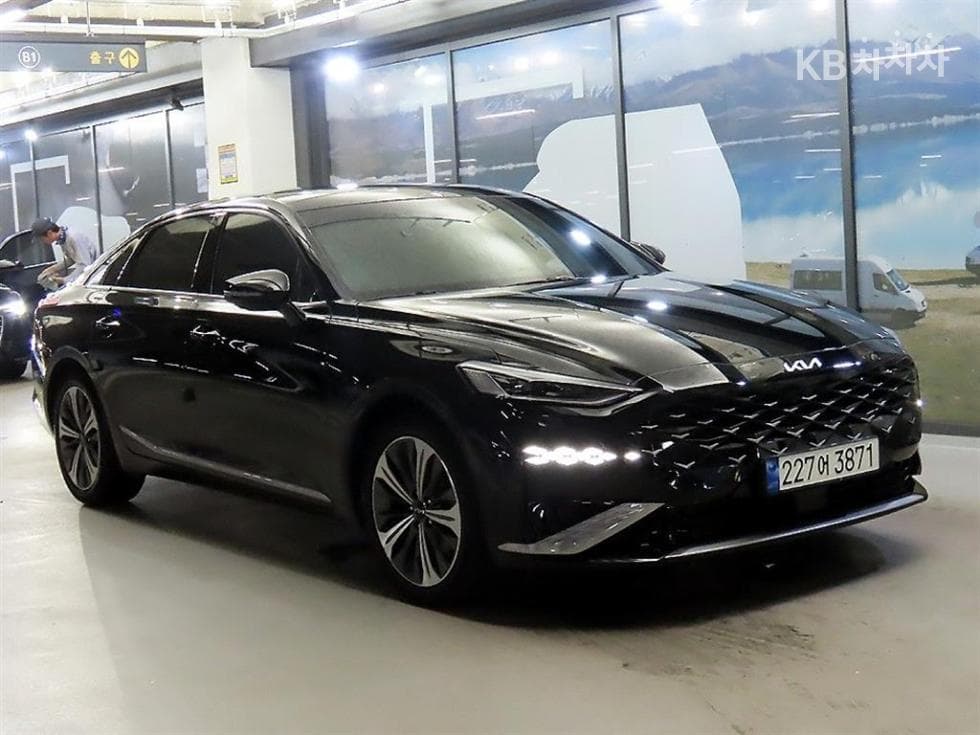 Kia K8 Hybrid1.6 Turbo Signature - 3