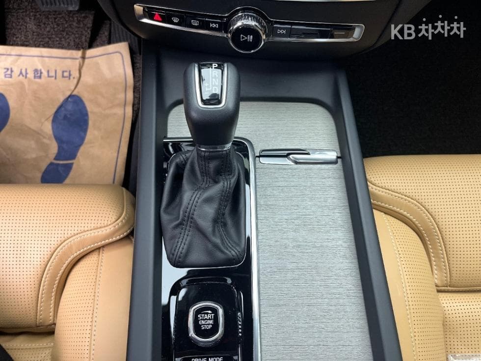 Volvo S60 3-토 поколение2.0 T5 Inscription - 10