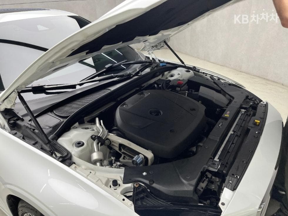 Volvo S60 3-토 поколение2.0 T5 Inscription - 16