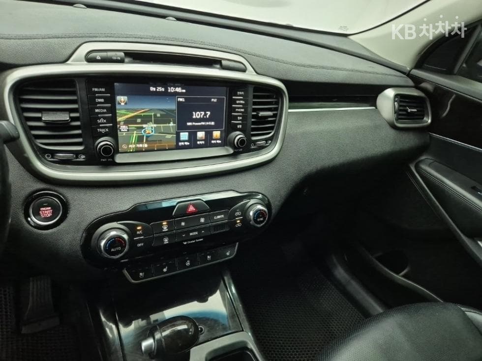 Киа All NewSorentoДизел 2.0 2WD Престиж - 10