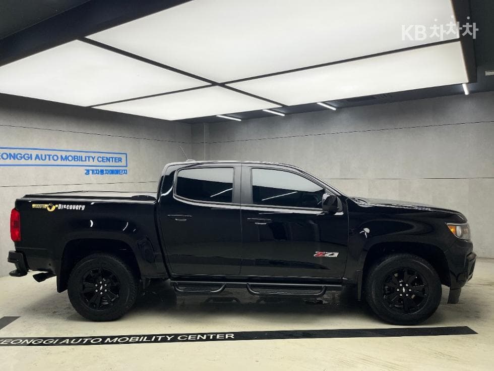 Джи Ем Корея Real New Colorado3.6L V6 4x4 Z71-X Midnight - 2