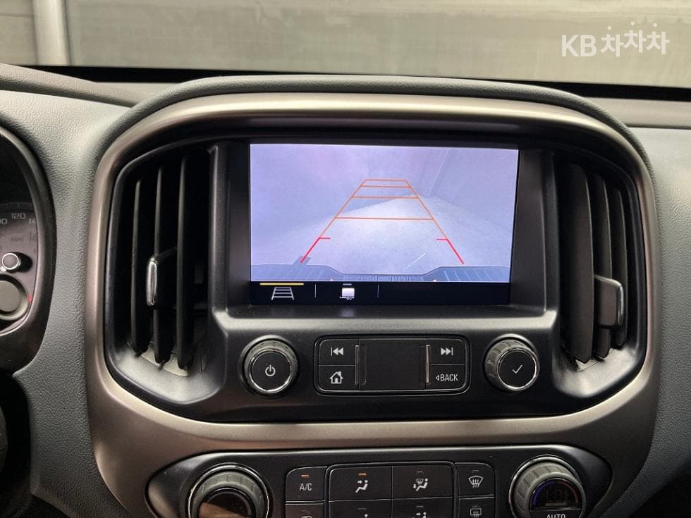 Джи Ем Корея Real New Colorado3.6L V6 4x4 Z71-X Midnight - 14
